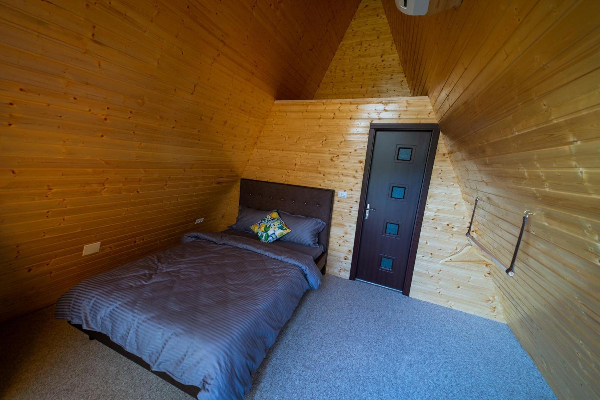 A Pisc Hotel Vatra Moldoviţei Eksteriør billede